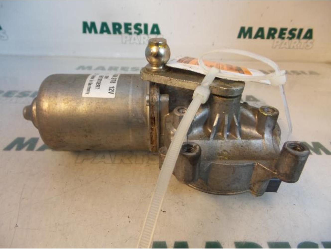 Fiat - Punto - Front wiper motor