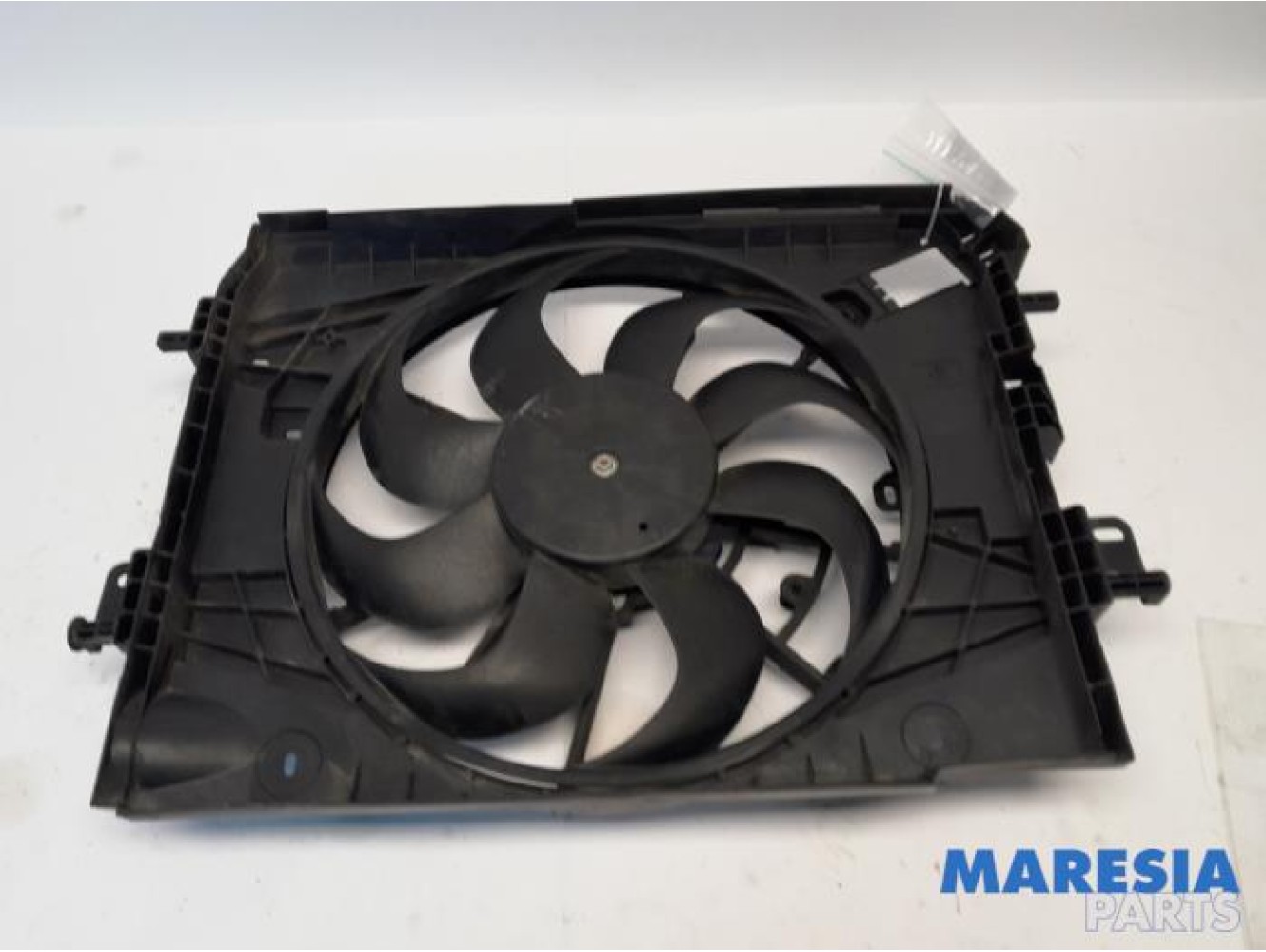 Renault - Clio - Fan motor