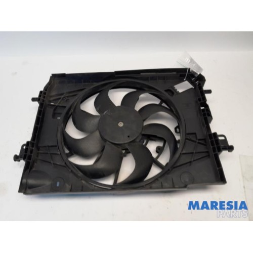Renault - Clio - Fan motor