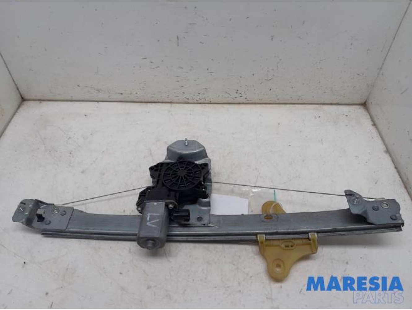 Renault - Clio - Fenstermechanik 4-türig links vorne