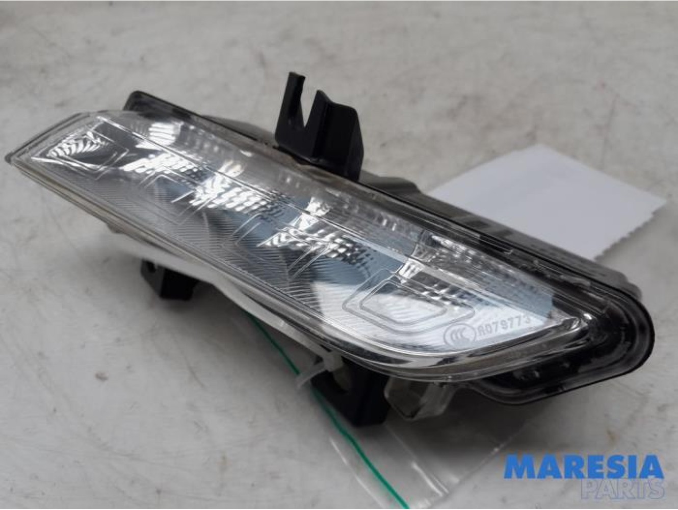 Renault - Clio - Daytime running light, left