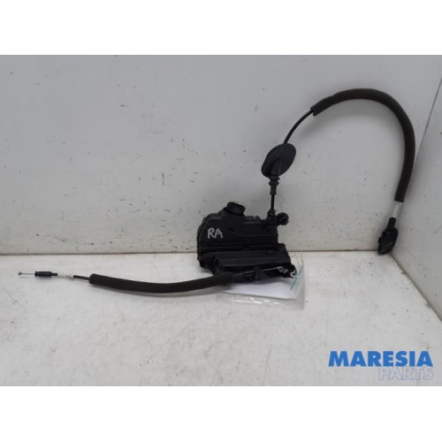 Renault - Clio - Rear door mechanism 4-door, right