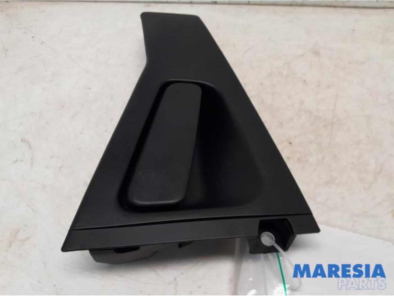 Renault - Clio - Rear door handle 4-door, left