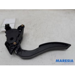 Renault - Clio - Accelerator pedal