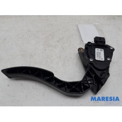 Renault - Clio - Accelerator pedal