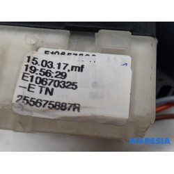 Renault - Captur - Light switch