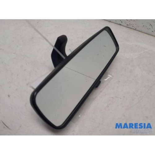Renault - Clio - Rear view mirror
