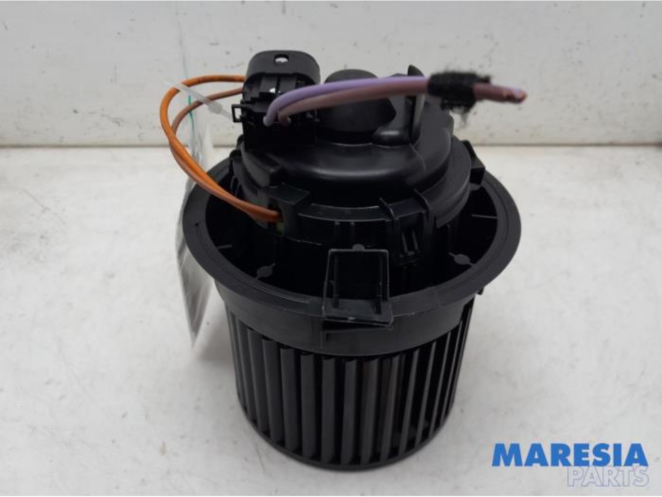 Renault - Clio - Heating and ventilation fan motor
