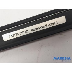 Renault - Clio - Joint de vitre