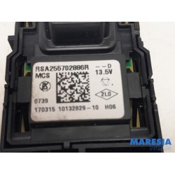 Renault - Captur - Multi-functional window switch