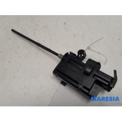 Renault - Captur - Tank flap lock motor