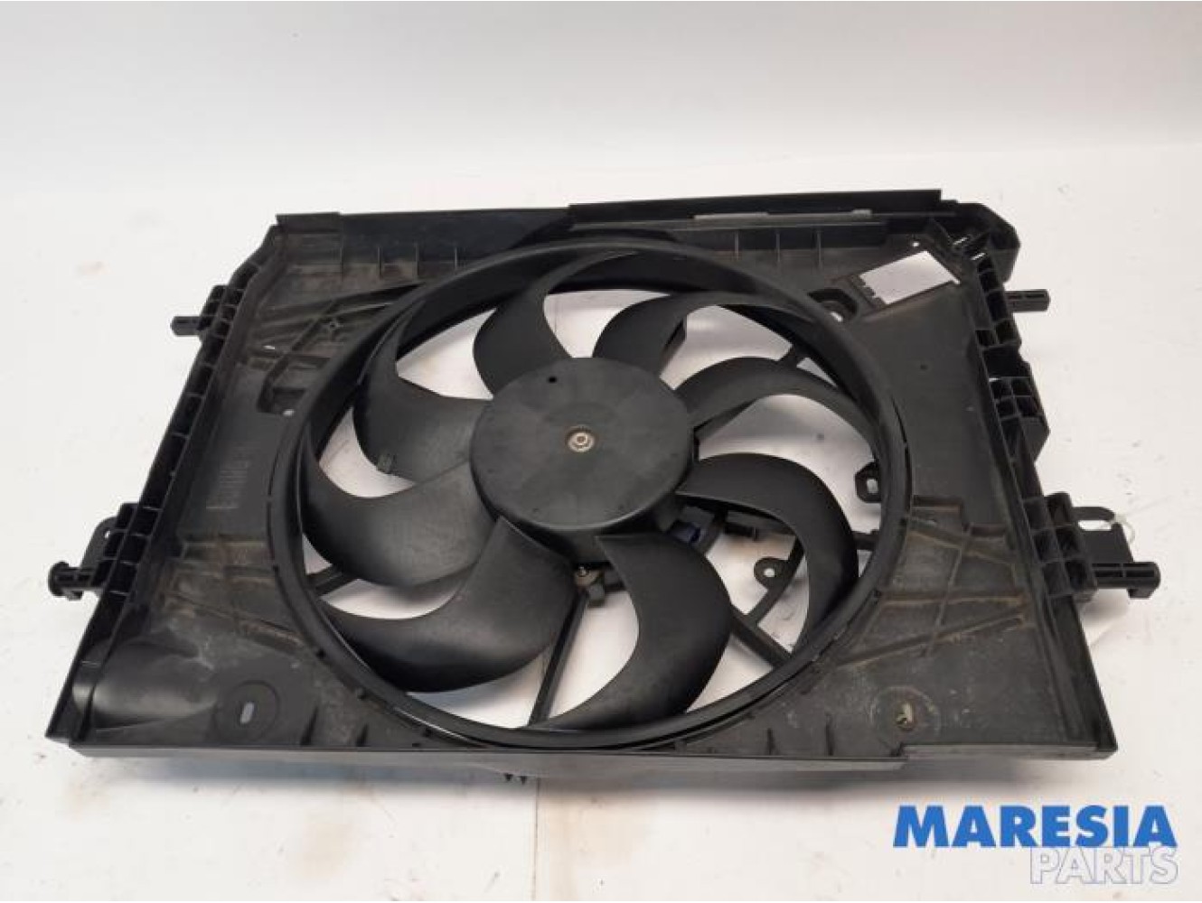 Renault - Captur - Fan motor