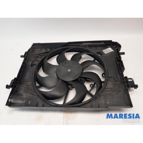 Renault - Captur - Fan motor