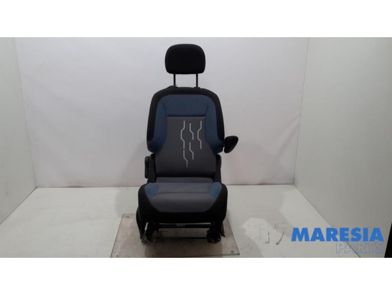 Peugeot - Partner - Siège droit
