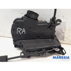 Renault - Captur - Rear door mechanism 4-door, right