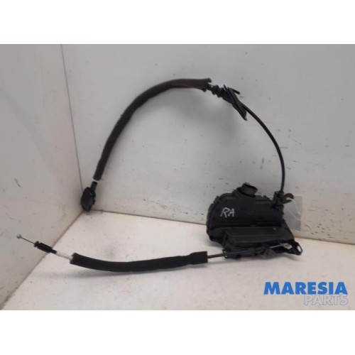 Renault - Captur - Rear door mechanism 4-door, right