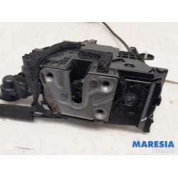 Renault - Captur - Door lock mechanism 4-door, front left