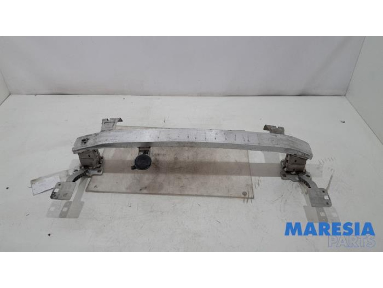 Citroen - C4 Cactus - Front bumper frame