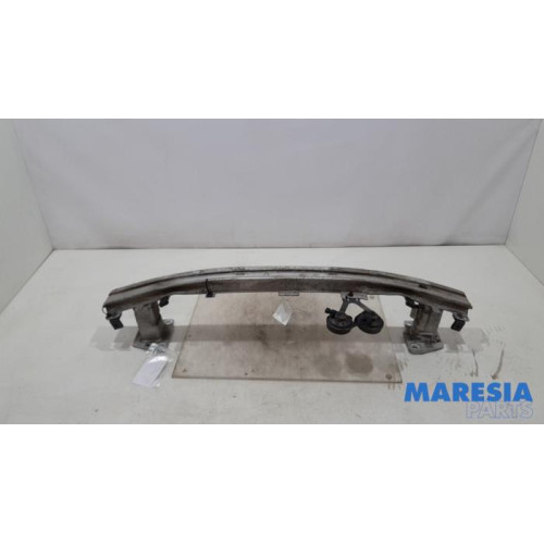 Renault - Megane - Front bumper frame