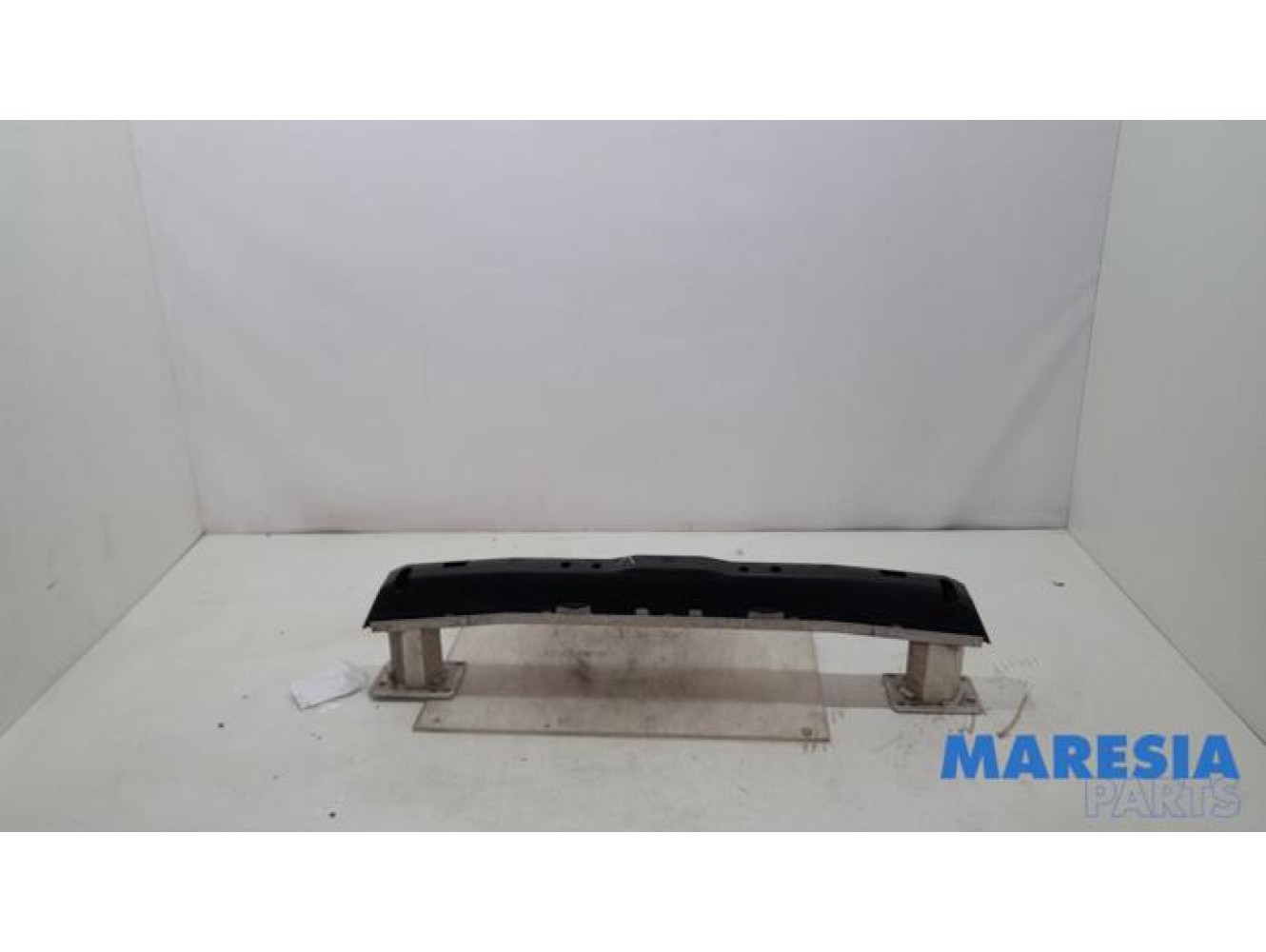 Peugeot - Partner - Front bumper frame