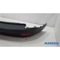 Renault - Megane - Rear bumper component, central