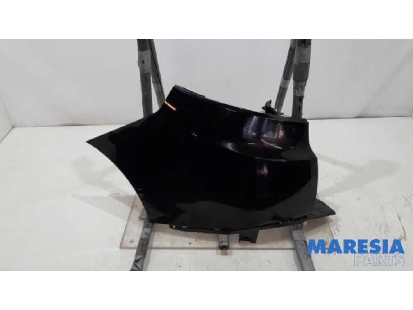 Renault - Megane - Rear bumper component, left