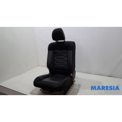 Citroen - C4 Cactus - Seat, right