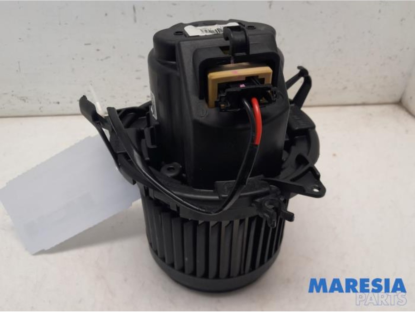Renault - Captur - Heating and ventilation fan motor