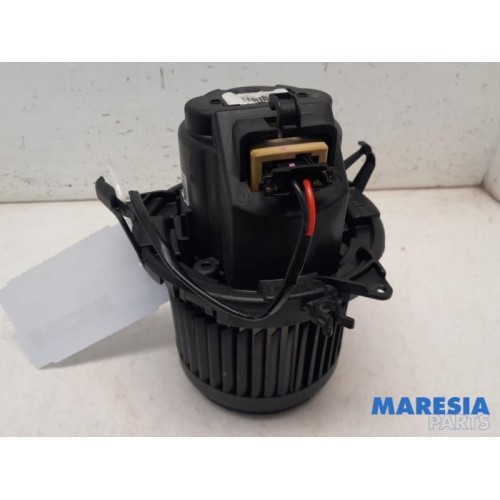 Renault - Captur - Heating and ventilation fan motor