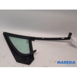 Peugeot - 208 - Quarter light, front right