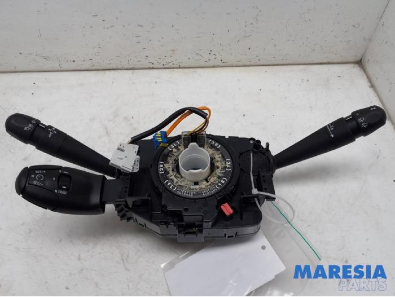 Peugeot - 208 - Steering column stalk