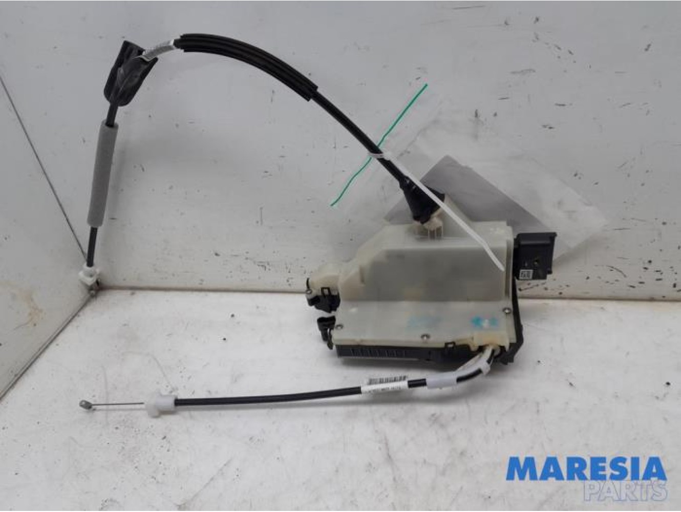 Peugeot - 208 - Rear door mechanism 4-door, right