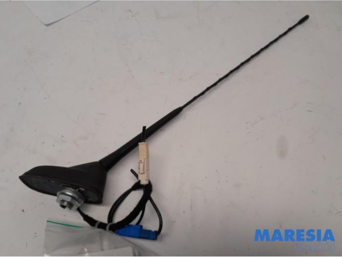 Peugeot - 208 - Antenne