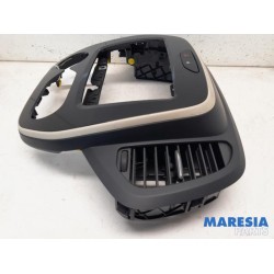 Renault - Captur - Radio omlijsting