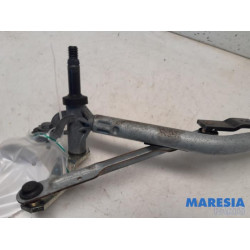 Peugeot - 208 - Wiper mechanism