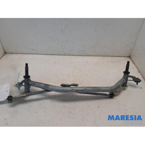 Peugeot - 208 - Wiper mechanism