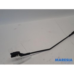 Peugeot - 208 - Front wiper arm