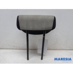 Renault - Captur - Headrest