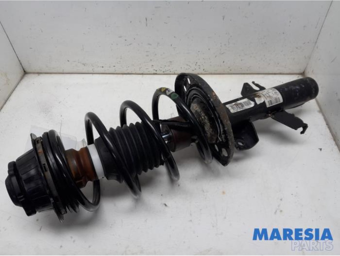 Alfa Romeo - Giulietta - Front shock absorber rod, right