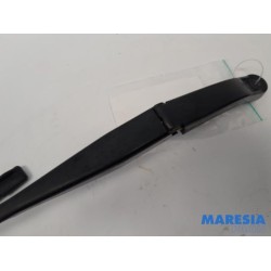 Alfa Romeo - Giulietta - Front wiper arm