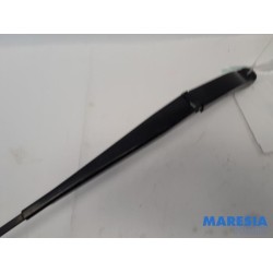 Alfa Romeo - Giulietta - Front wiper arm