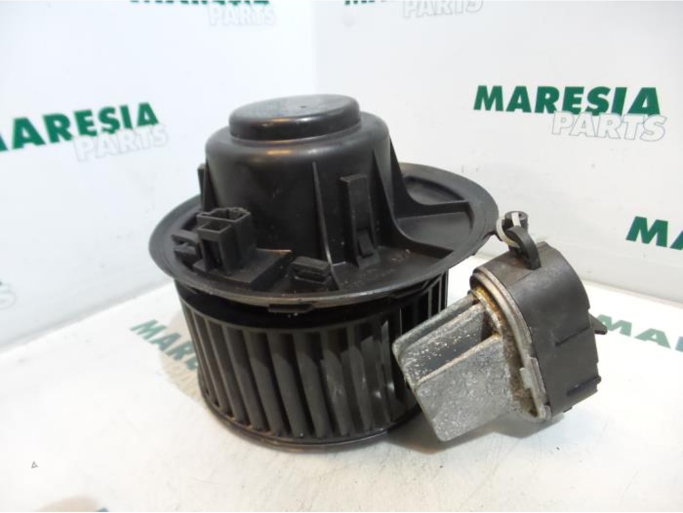 Alfa Romeo - 156 - Heating and ventilation fan motor