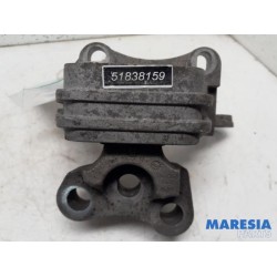 Alfa Romeo - Giulietta - Versnellingsbak Steun