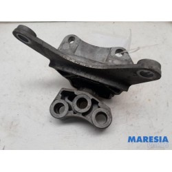 Alfa Romeo - Giulietta - Versnellingsbak Steun