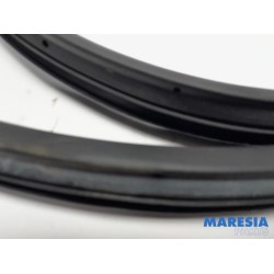 Lancia - Delta - Front door seal 4-door, left