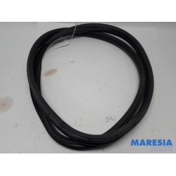 Lancia - Delta - Front door seal 4-door, right