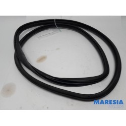 Alfa Romeo - Giulietta - Portierrubber 4Deurs rechts-achter
