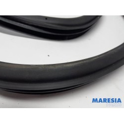 Alfa Romeo - Giulietta - Portierrubber 4Deurs rechts-achter