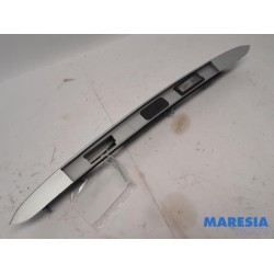 Renault - Captur - Sierlijst achterklep