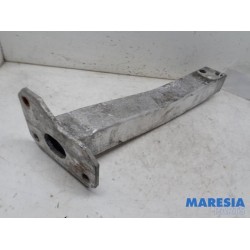 Alfa Romeo - Giulietta - Front wishbone support, right